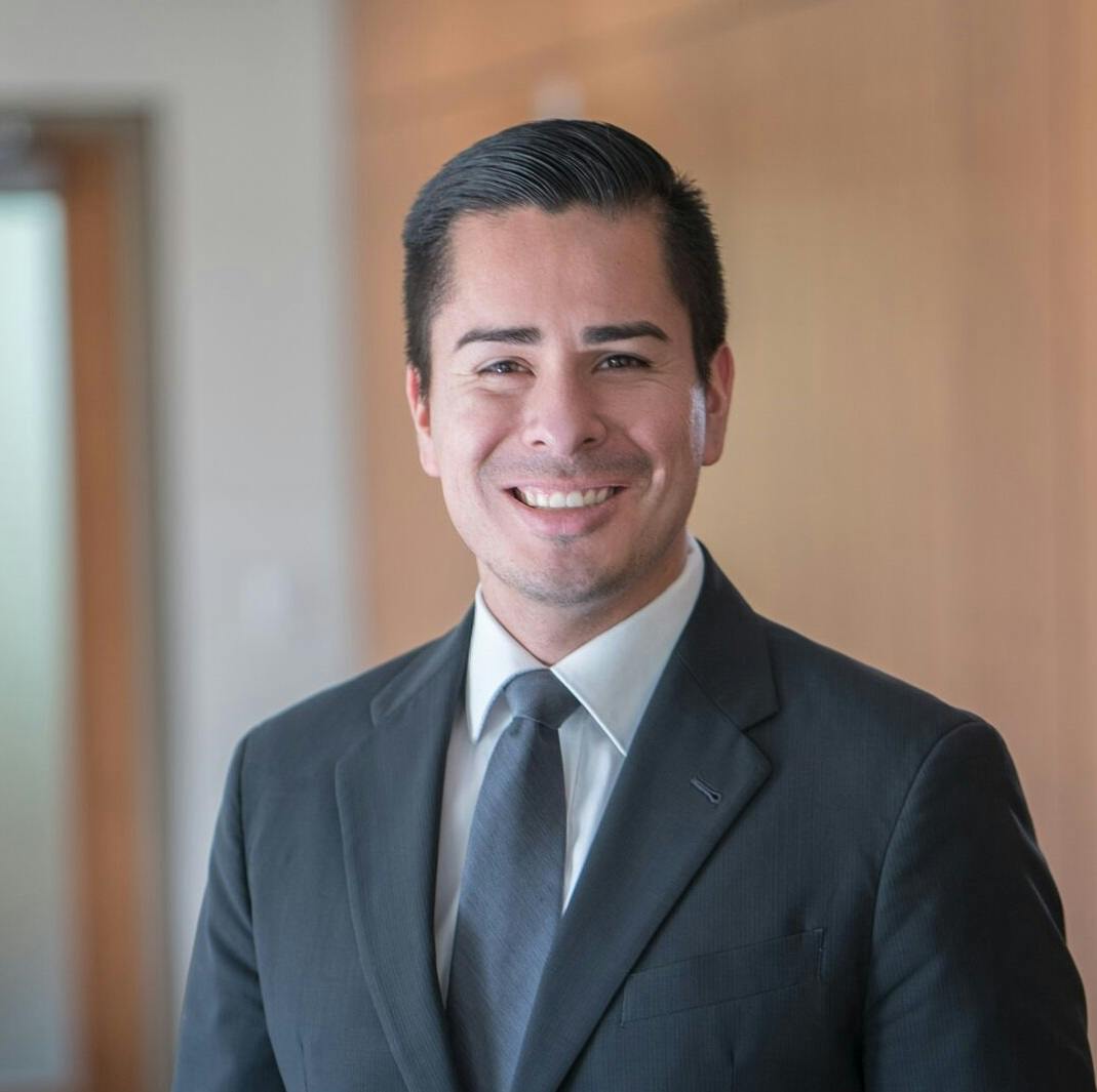 image for Interview with Andrew Mairena, MBA student at MIT Sloan School of Management (and formerly Application Engineering Manager at Thermo Fisher Scientific)