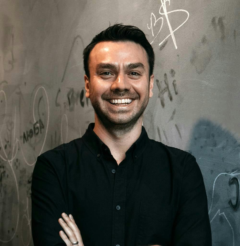 image for Interview with Federico Soria, Engineering Manager at Airbnb